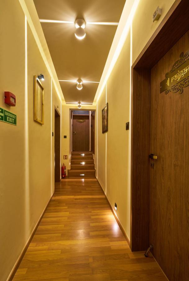 Tranquil La Casa Hotel Pune Bagian luar foto